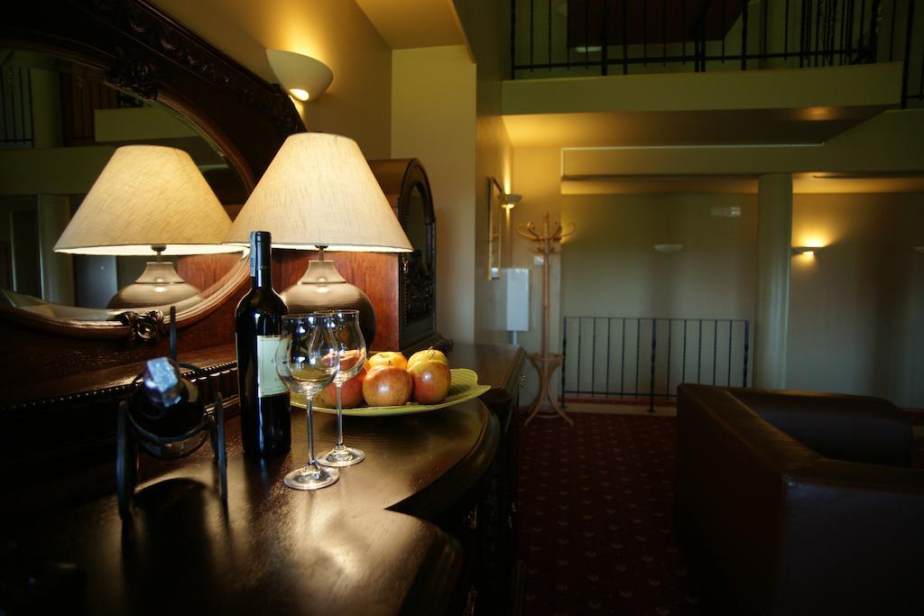 Hotel Grodzki Poznań Extérieur photo